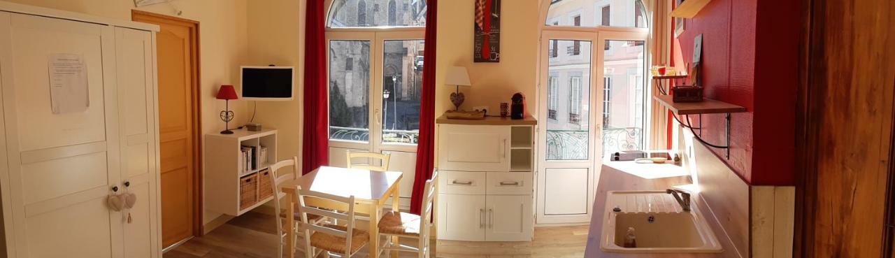 Residence Eugenie 2 Pieces Cosy Au Calme Каутерец Екстериор снимка