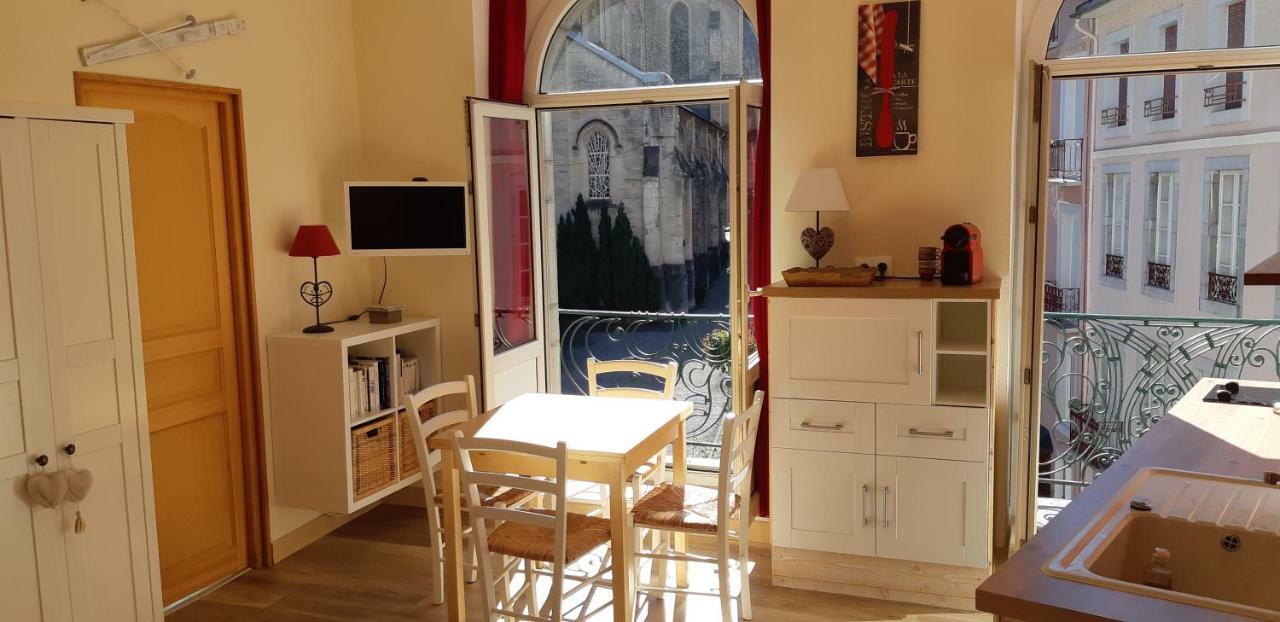 Residence Eugenie 2 Pieces Cosy Au Calme Каутерец Екстериор снимка